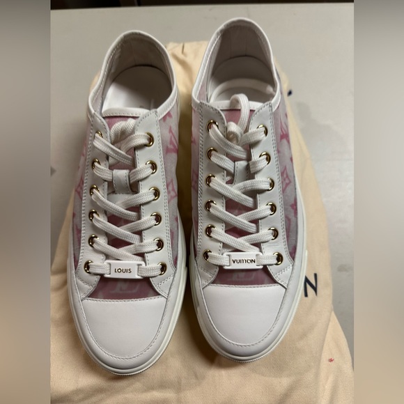 LOUIS VUITTON STELLAR SNEAKERS - Picture 3 of 7